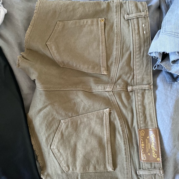 Jean short - Picture 3 of 3